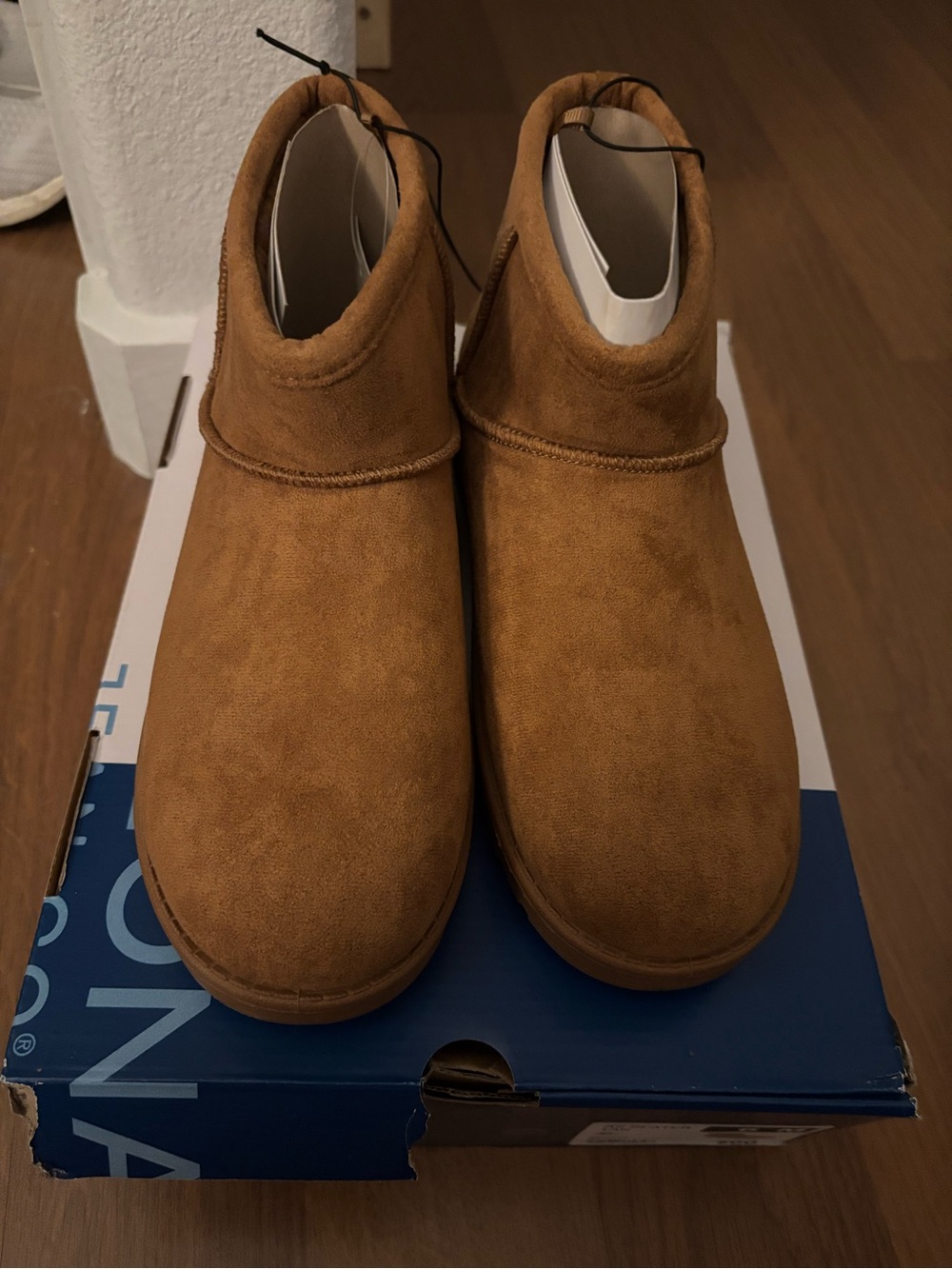 Arizona Jean Company Women's Tan Suede Ankle Booties